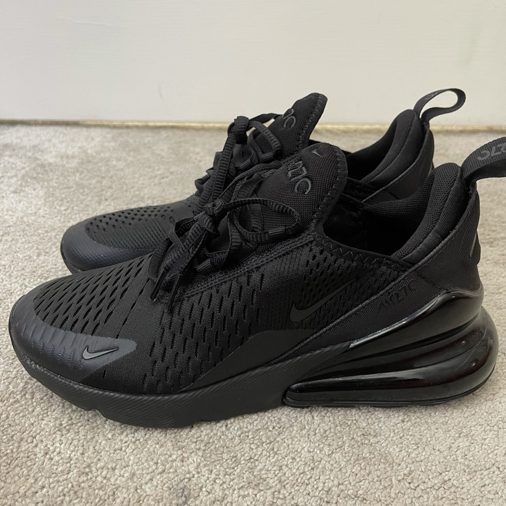 Women’s Nike air max 270